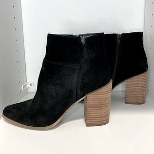 Nine West Booties • Black Boots • Size 9 • Block Heel • USED • Great Condition